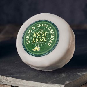 The Mouse House Garlic & Chive Cheddar – 200g